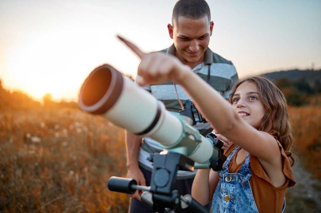 OBSERVATION DES MYSTÈRES DE LA LUNE