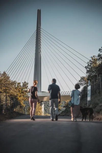 Viaduc de Millau : Le Sentier des Explorateurs (groupes)