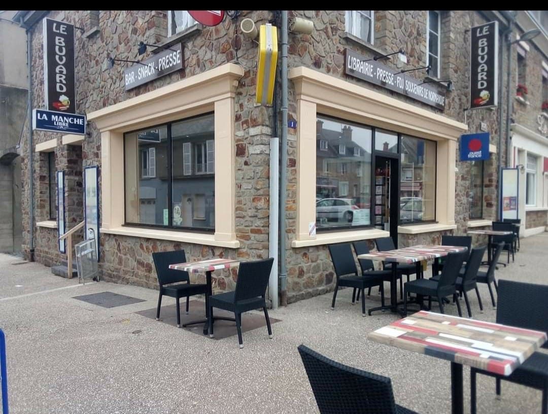 Le Buvard