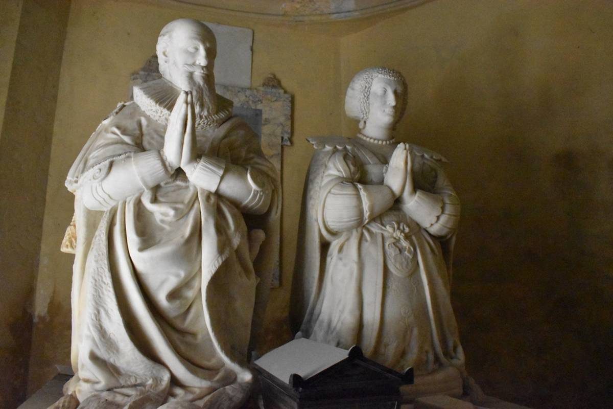 Tombeau du Duc de Sully