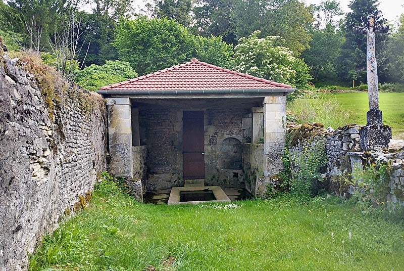 Lavoir de Marnay-sur-Marne (1)