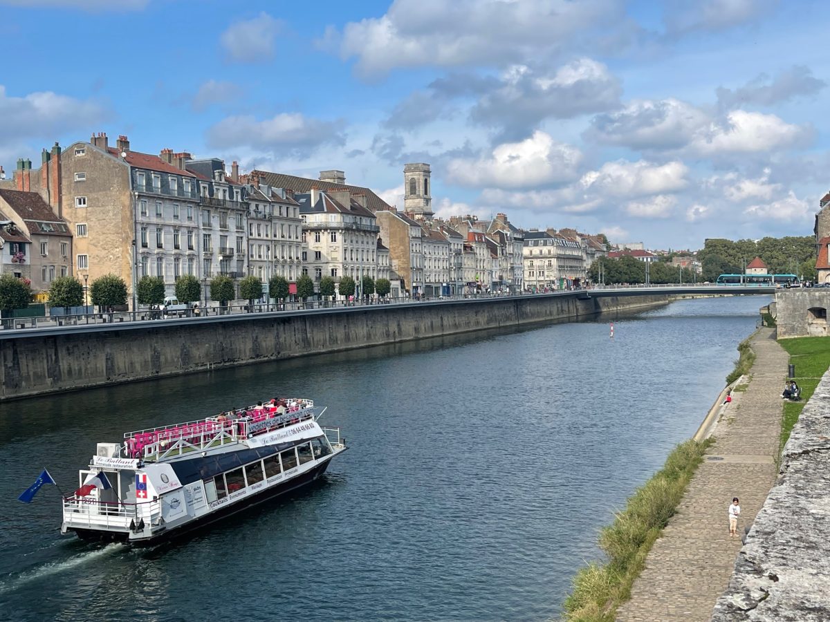 Bateau "le Battant" Vedettes de Besançon