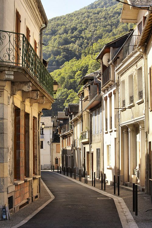 LE COURTAT ET LA PLACE DU MARCHÉ