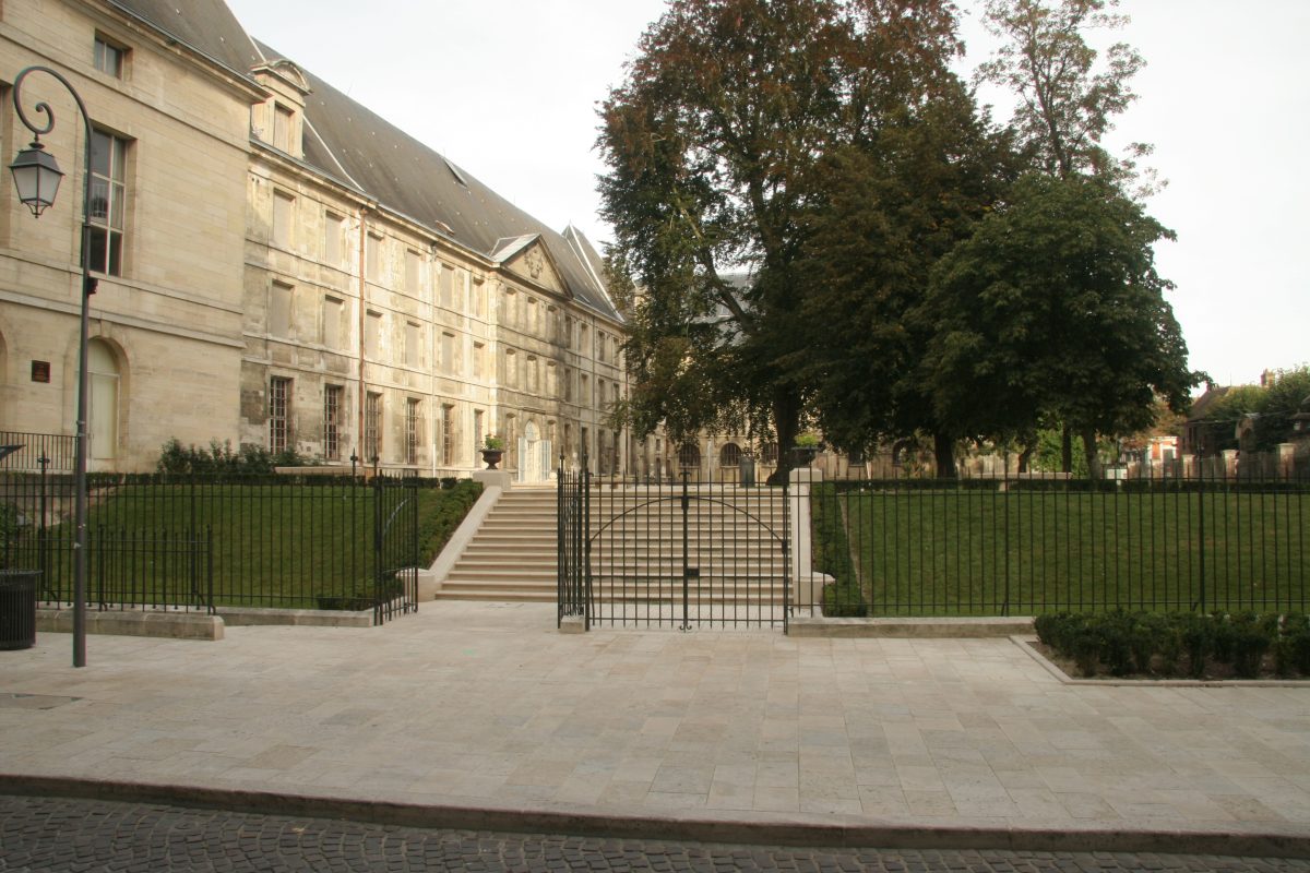 Muséum d’Histoire naturelle – Abbaye Saint-Loup
