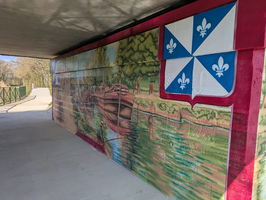 Fresque de Jocelyn Galipeau sur le Canal d'Orléans