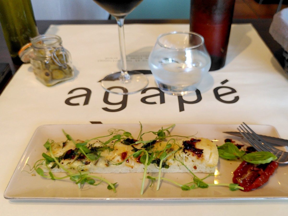 AGAPÉ