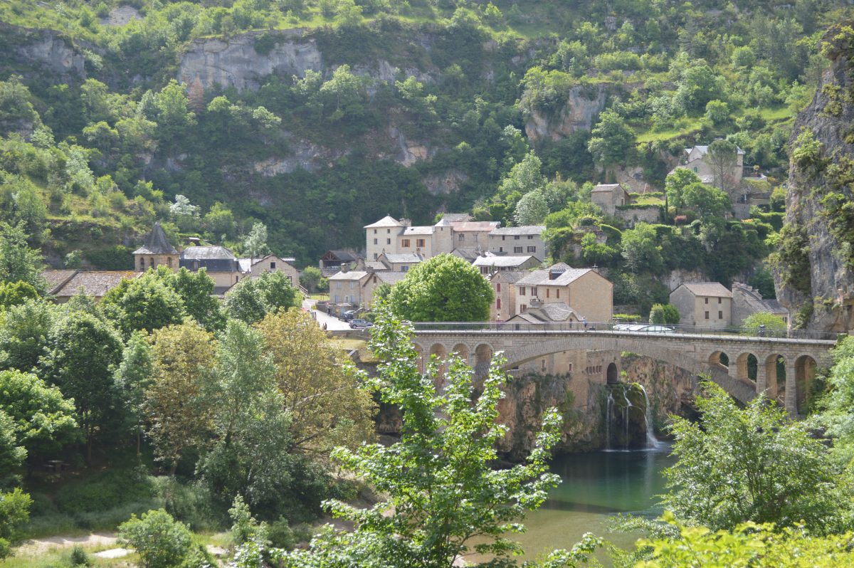VILLAGE DE SAINT-CHÉLY-DU-TARN