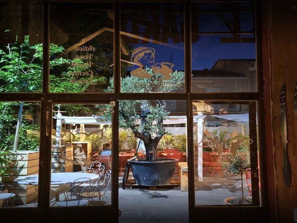 LE GARDE MANGER