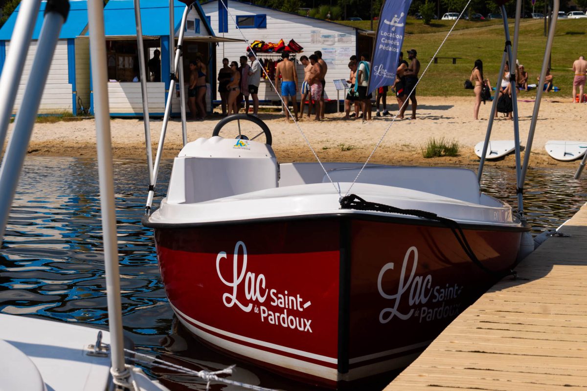 Location bateau à moteur électrique