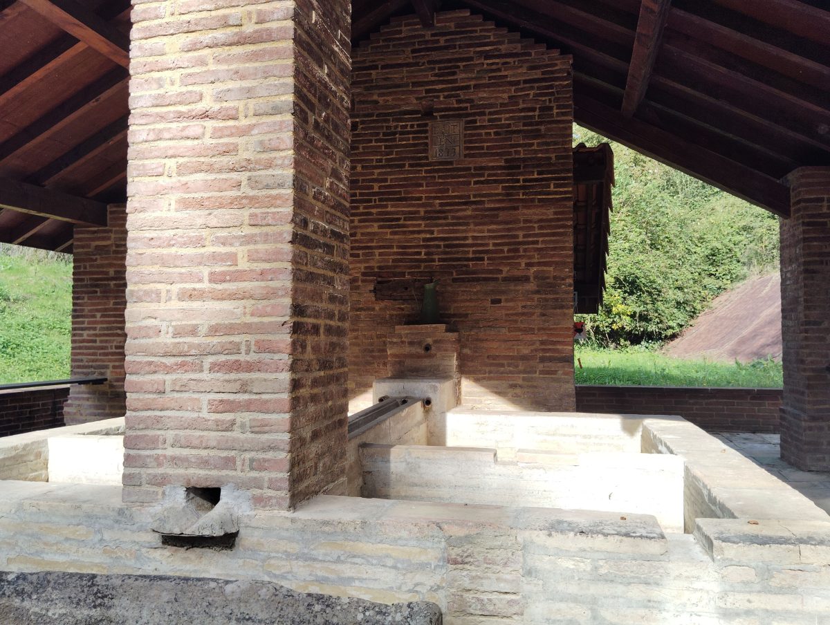 LE LAVOIR/ABREUVOIR
