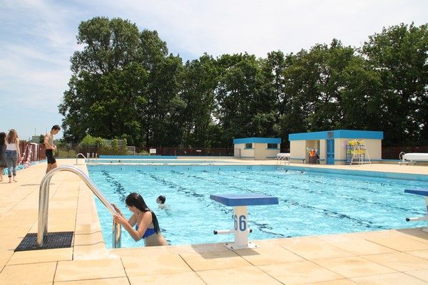 Piscine municipale d'été