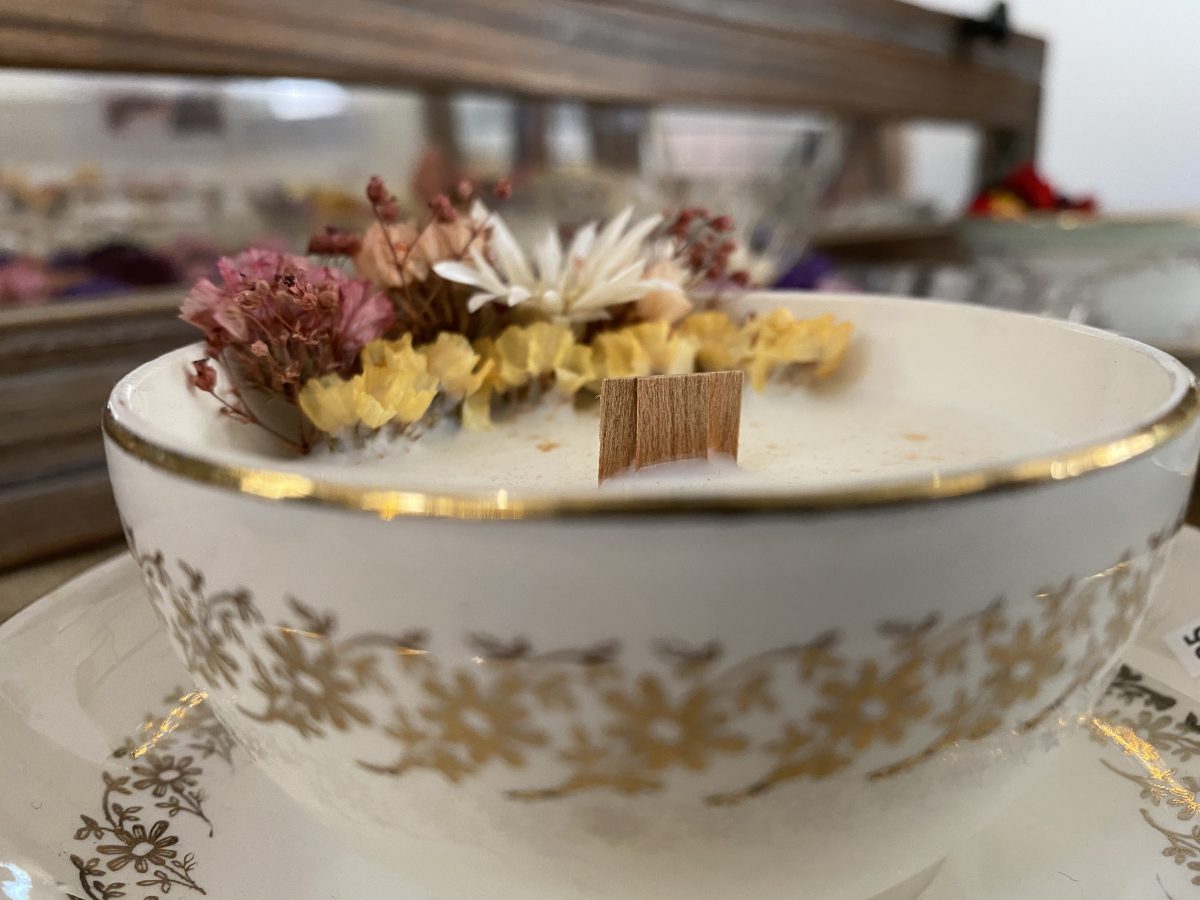 Home M.ade - Bougies artisanales avec fleurs séchées - Made in Landes