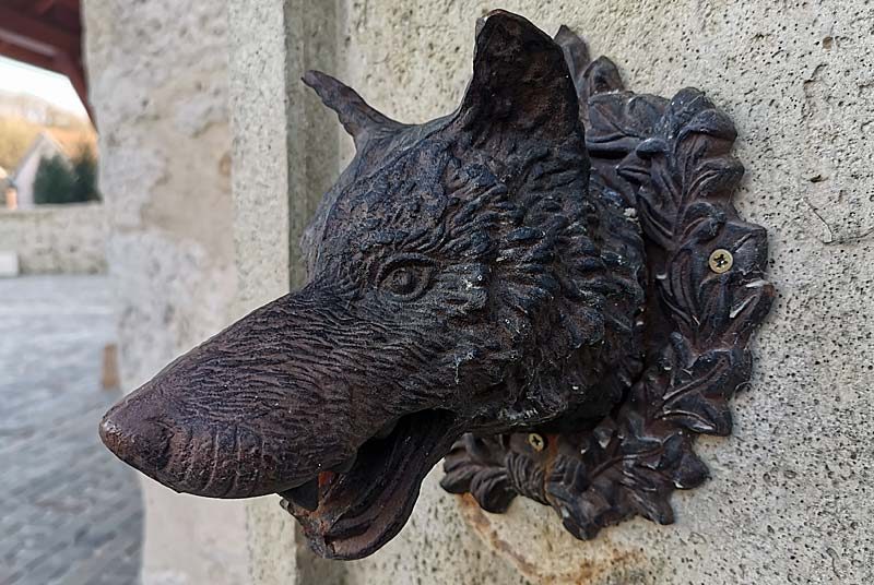 Fontaine au loup de Baissey