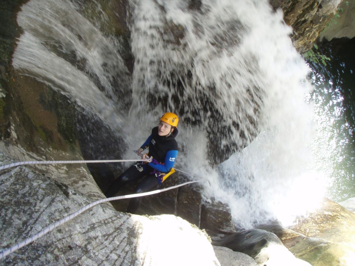 Aqua Vertige - Guide canyon spéléo