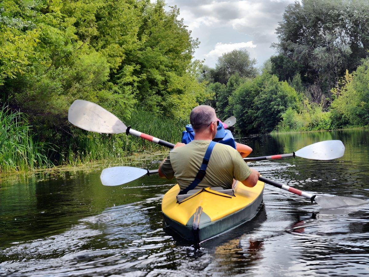 Circuits en kayak sur la Dives - Le Menhir Location