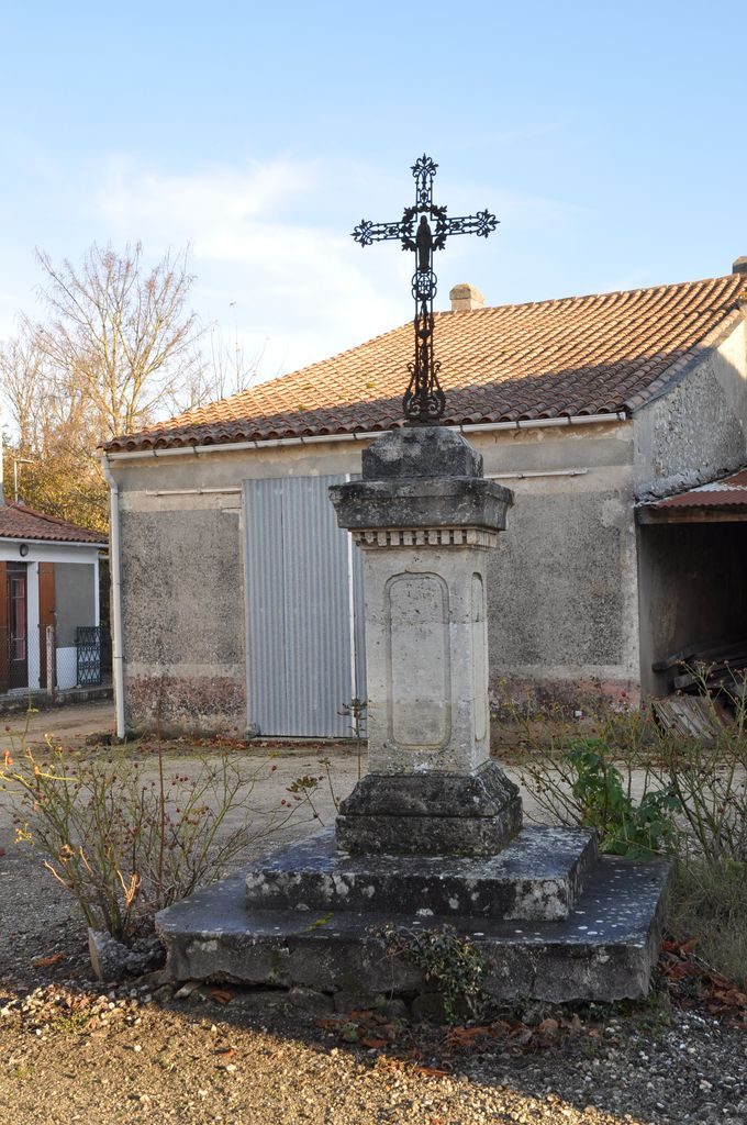 Croix et calvaires de Bégadan