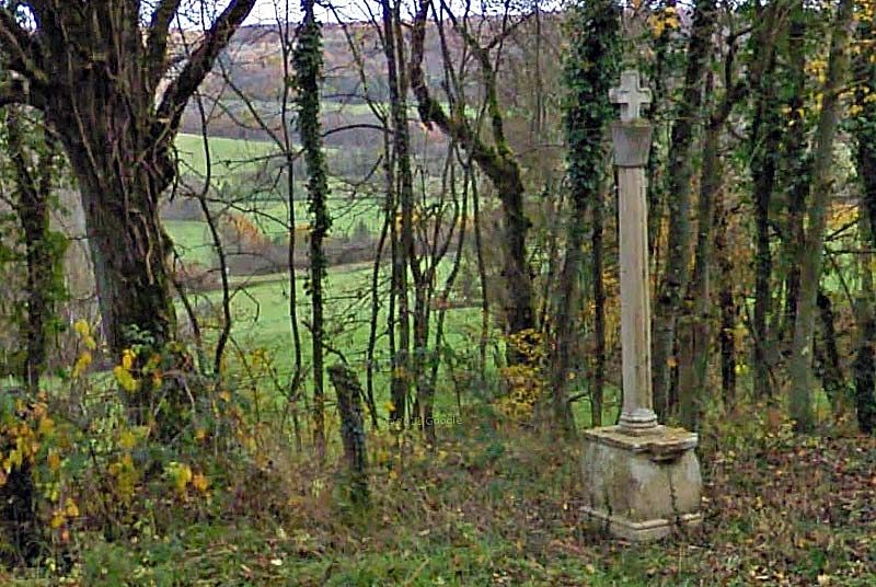 Croix de Rivières-le-Bois
