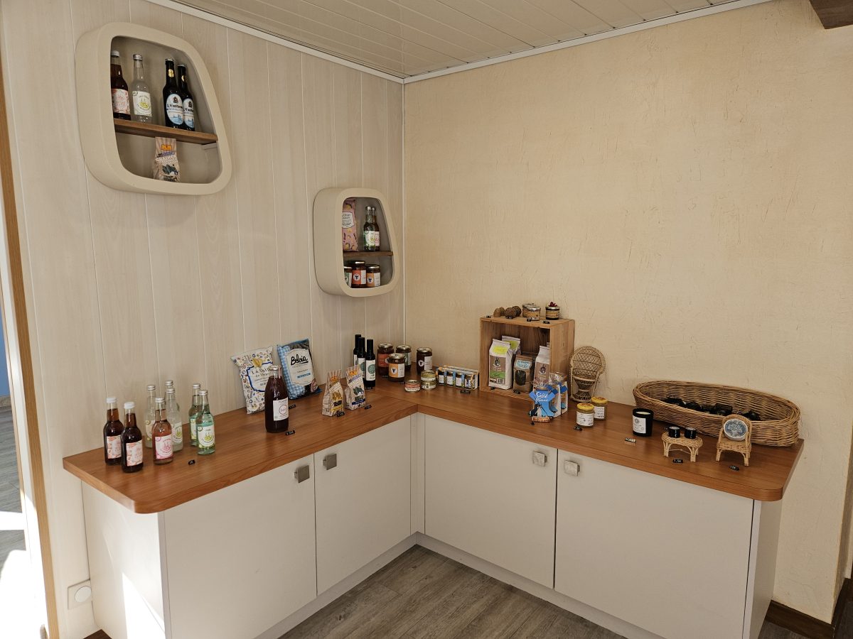 Boutique du Bureau d'Information Touristique de Cloyes-les-Trois-Rivières
