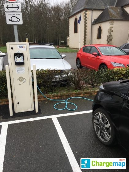 Borne de recharge pour voitures électriques - Nancay - Grand Meaulnes - modulo