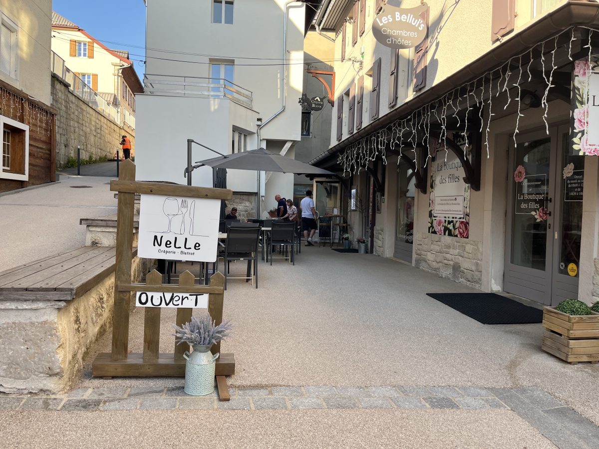 Chez Nelle