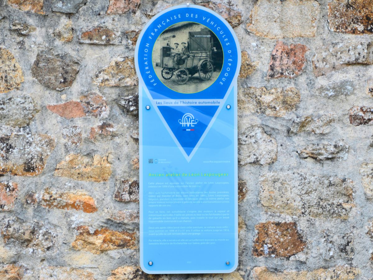 Plaque patrimoniale de l'ancien atelier de Léon Laspougeas