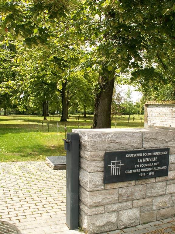 Cimetière militaire allemand de La Neuville-en-Tourne-à-Fuy