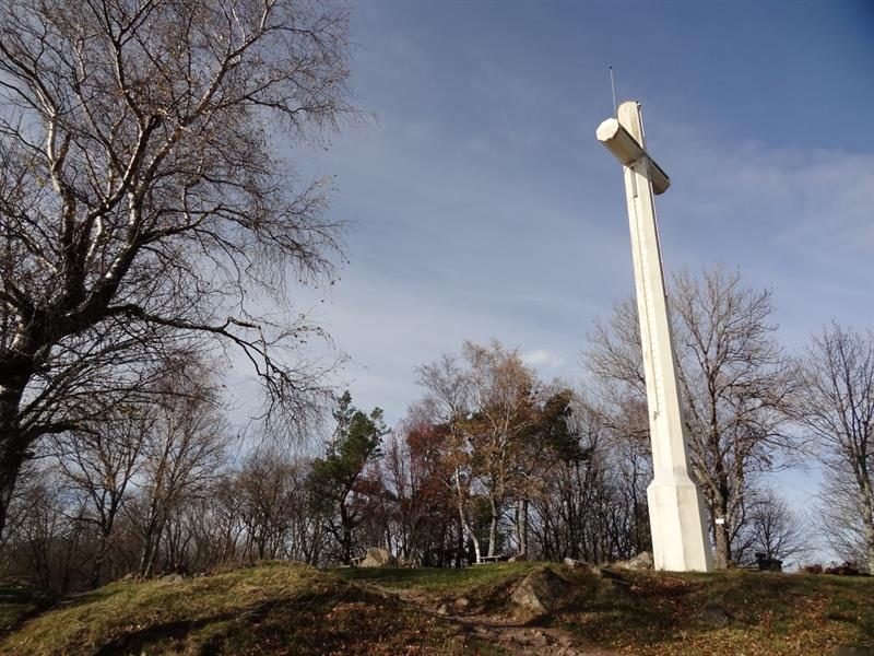 La croix sommitale du Hartmannswillerkopf