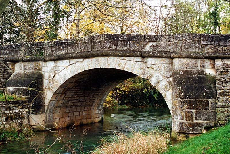 Pont XVIIIe siècle de Marac