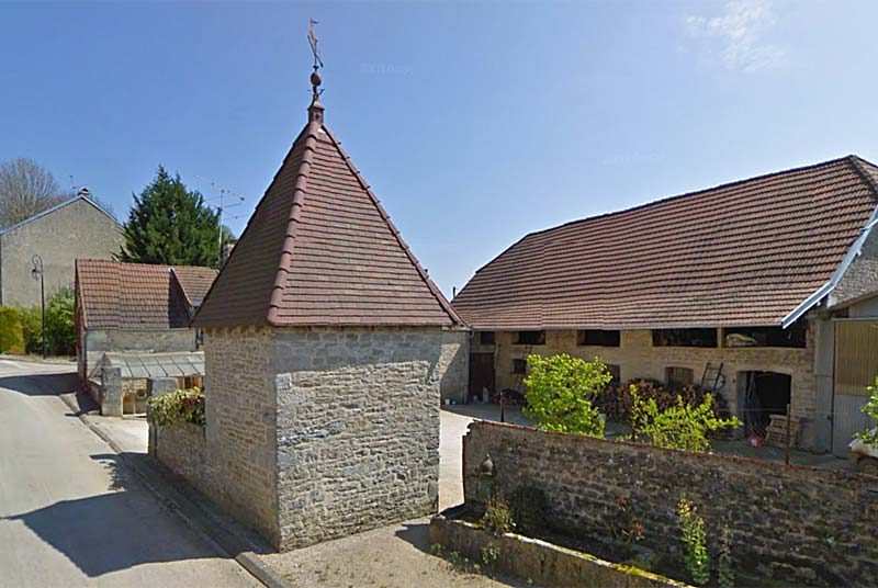 Pigeonnier de ferme à Colmier-le-Bas