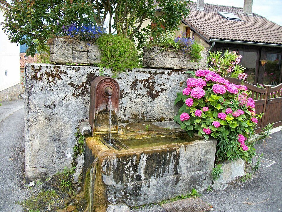 FONTAINES