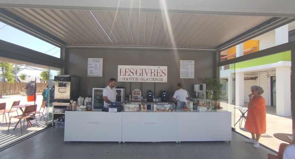 LES GIVRES