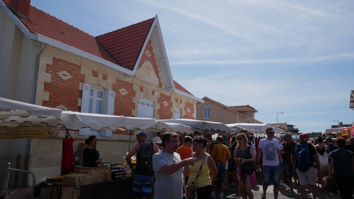 Marché à Lacanau-Océan