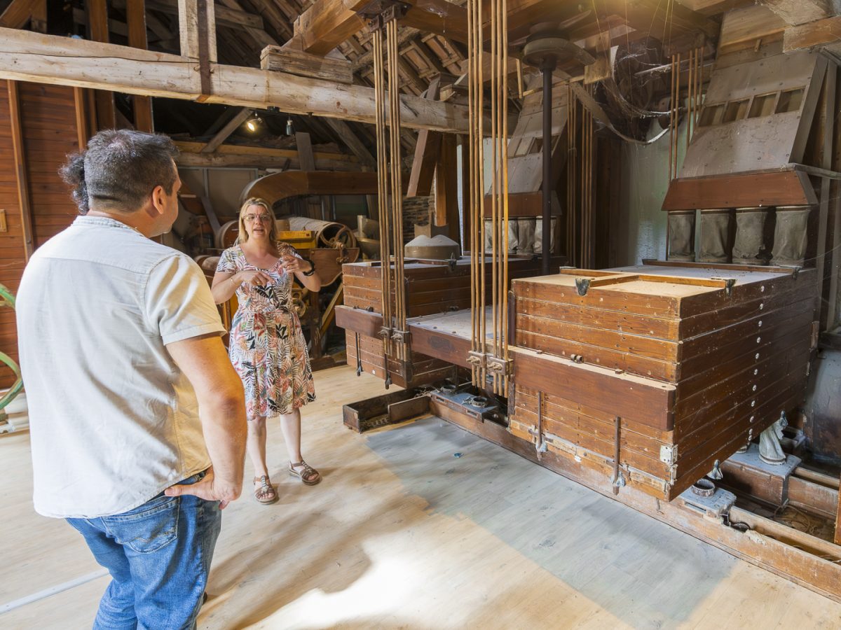 Atelier façonnage de pain au levain, au moulin de Sabathier