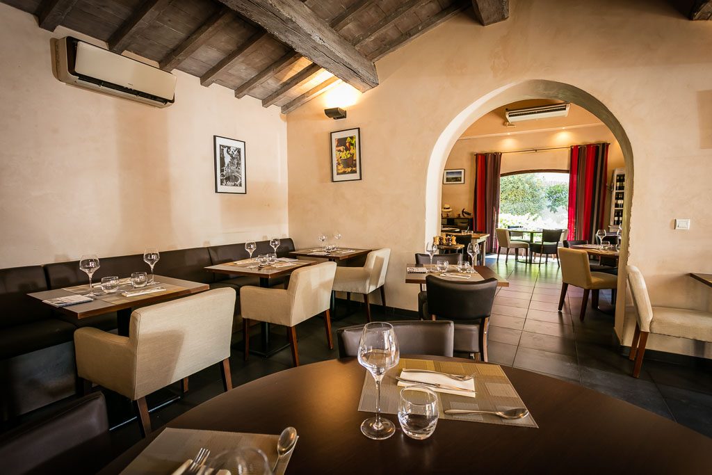 LA TABLE D'AIMÉ