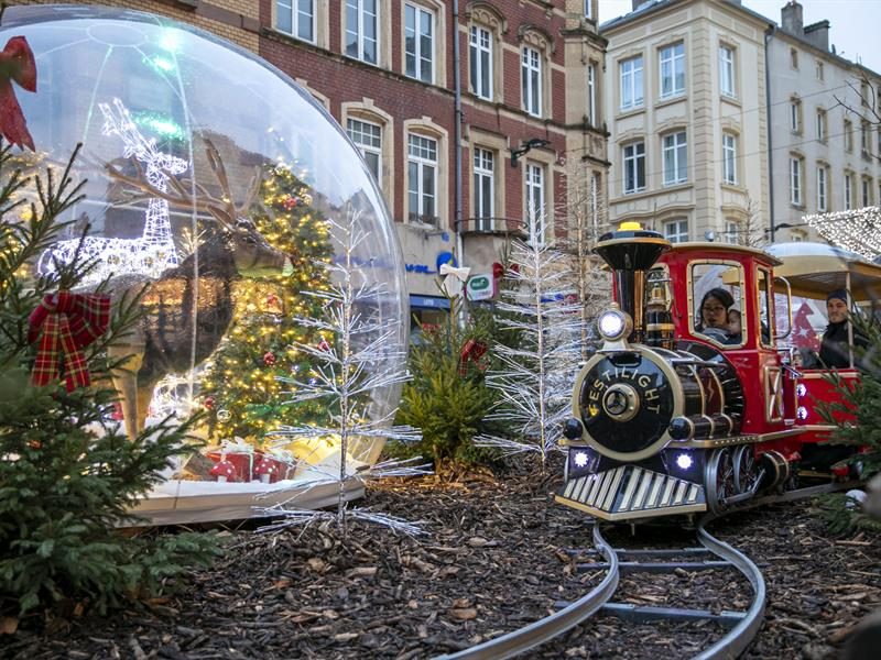 Le village des enfants - Petit train sur rail