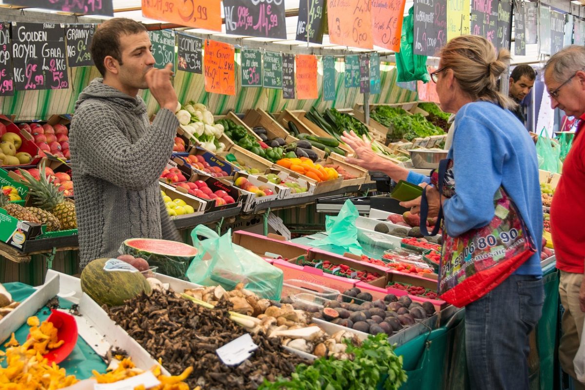 Marché hebdomadaire de Cercy-la-Tour