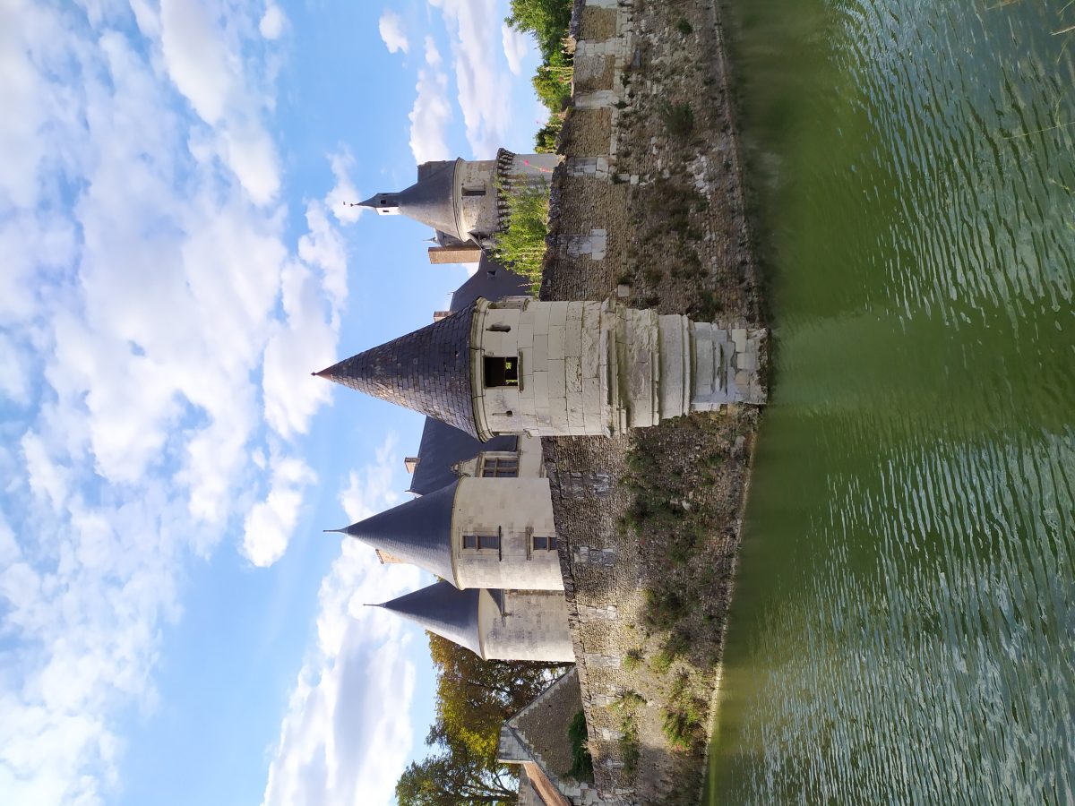 Les visites d'Anthony : les extérieurs du château de Coussay