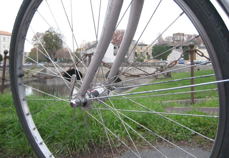 Visite guidée à vélo "Niort à vélo, le centre historique et ses 4 Monuments Classés !"
