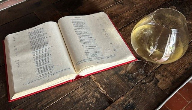 Vignobles en Scène : voyage sensoriel et spirituel au Domaine Clos Saint Jean