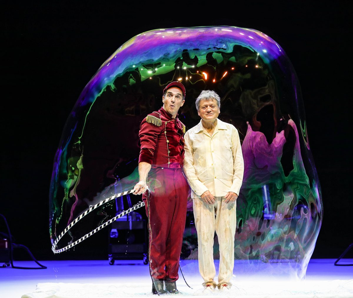 Bulle à bulle – Compagnie Pep Bou &amp; Compagnie Enlaire