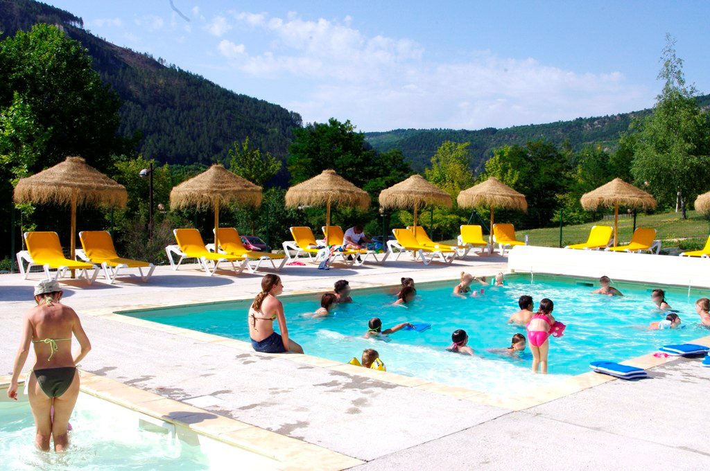 VILLAGE DE GITES DU COLOMBIER - VILLAS 12 PERSONNES