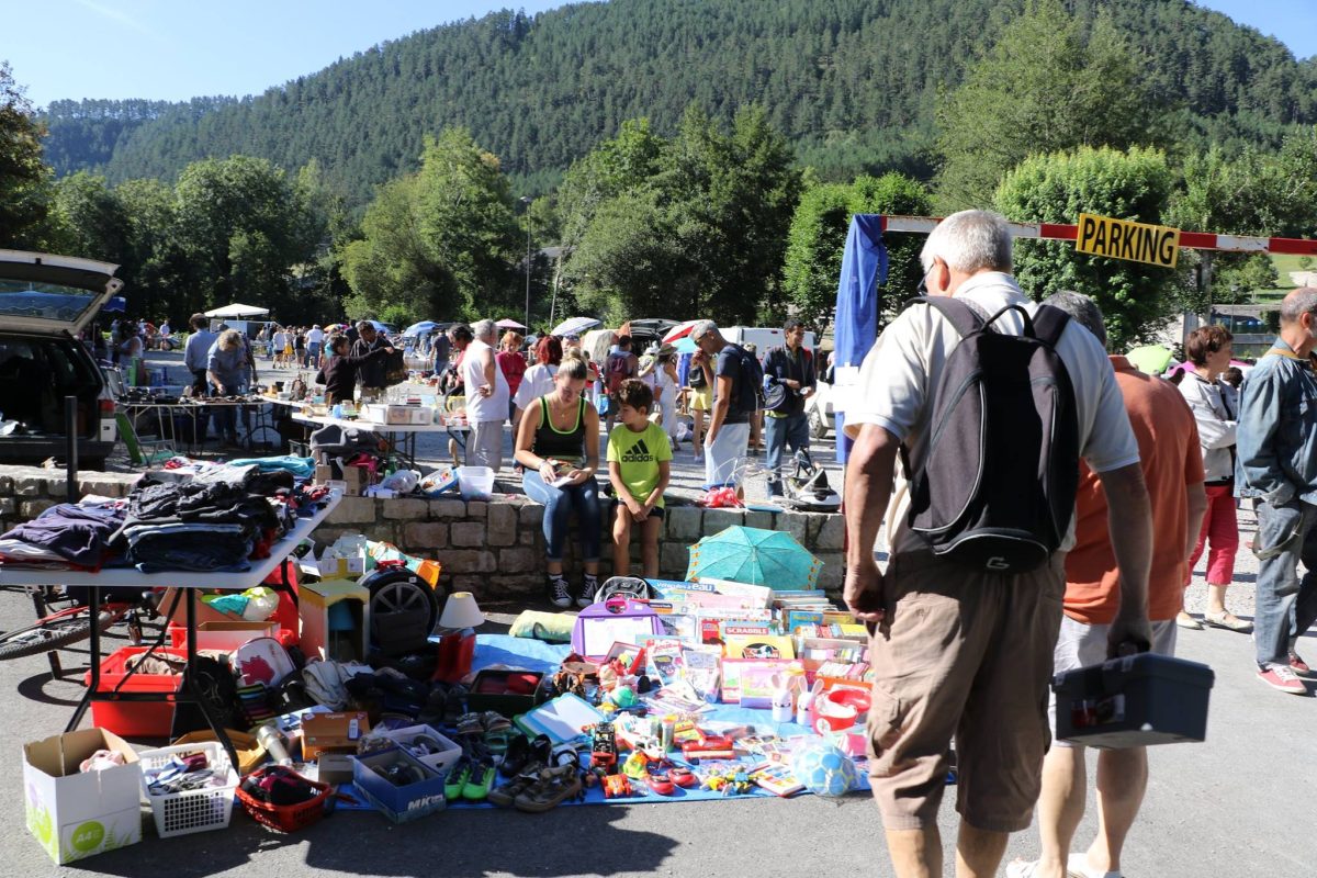 VIDE GRENIER DE RENTRÉE