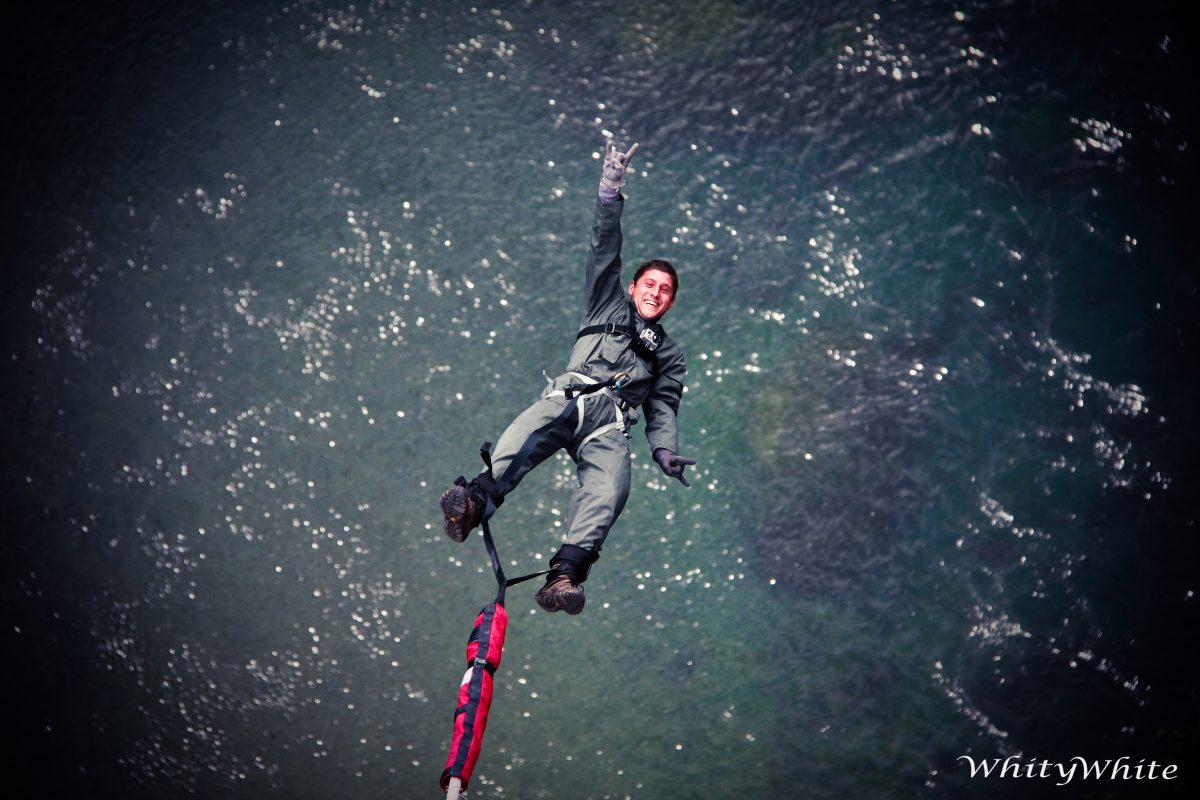 LE 107 - ELASTIC NATURAL BUNGEE