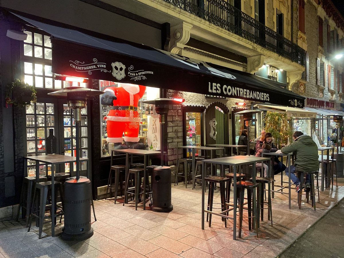 Les Contrebandiers