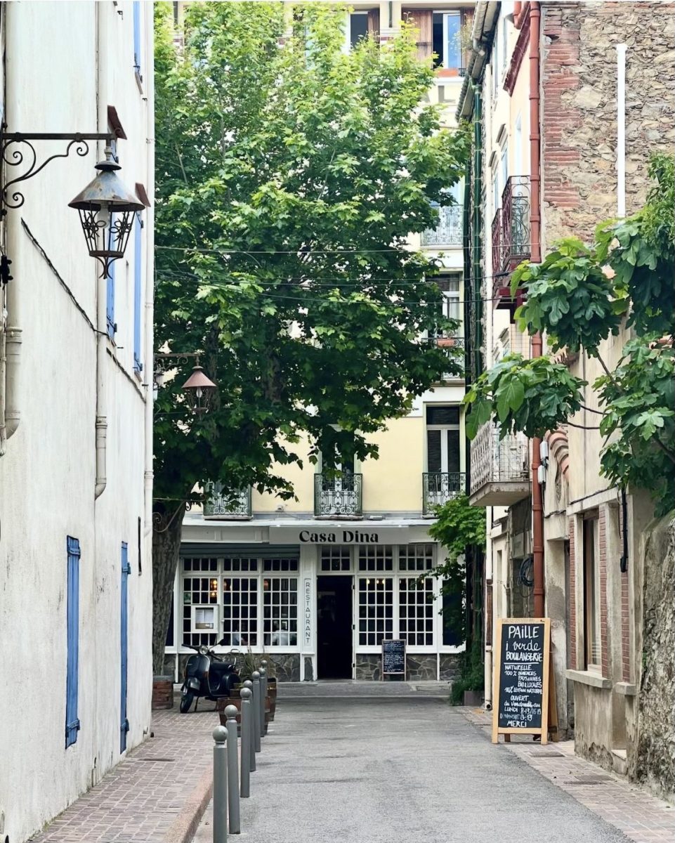 CASA DINA