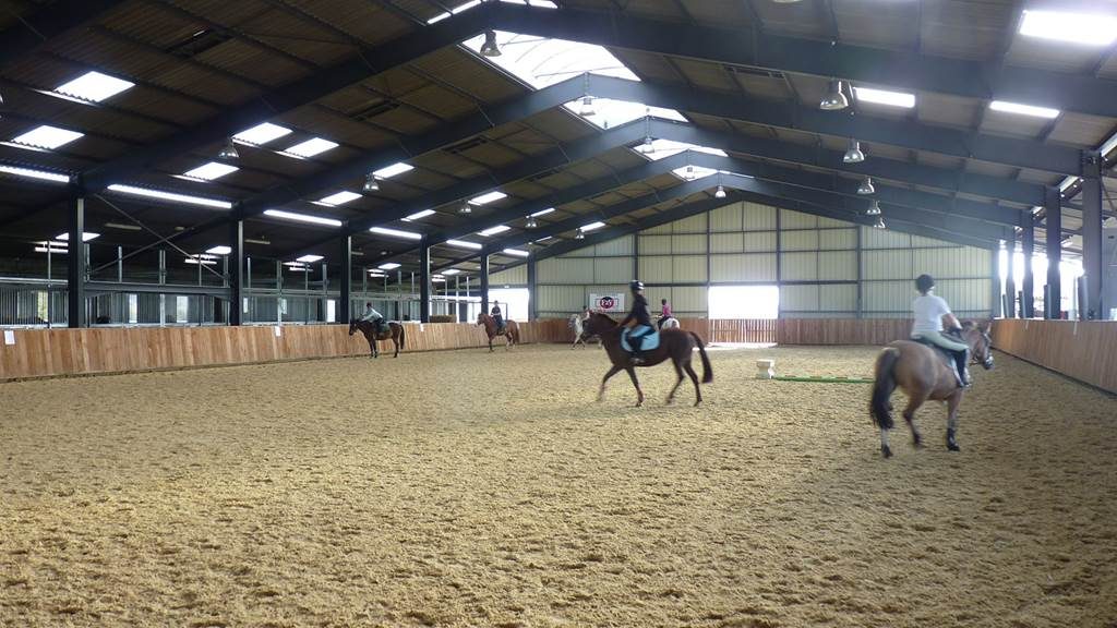 Douzy Espace Equestre