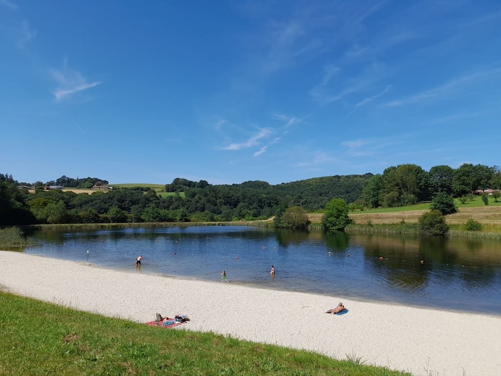 Aire de pique-nique du plan d'eau du Soleil Levant