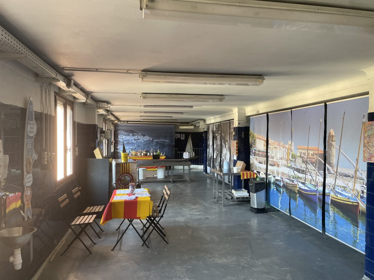 EN COULISSE DÉMONSTRATION DE FILETAGE D'ANCHOIS