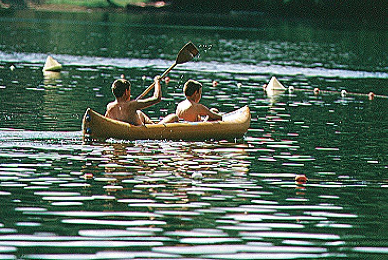 Location de canoës - Lac de la Liez
