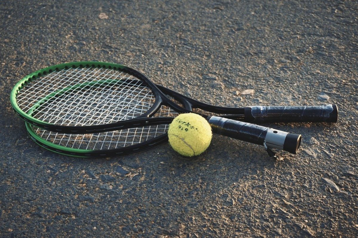 TERRAIN DE TENNIS